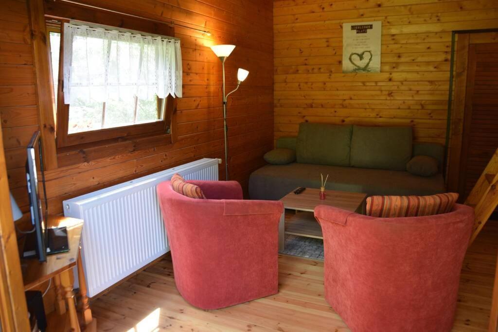 Gemuetliches Blockhaus, Waldblick, Naehe Ber/sxf Vakantiehuis